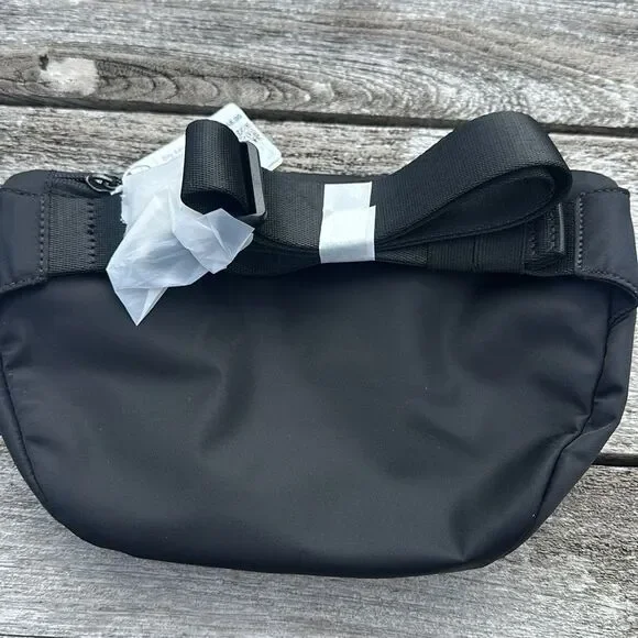 Lululemon City Adventurer Belt Bag 2.5L Black NWT Fanny pack - Picture 4 of 7